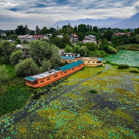 Kings Houseboats Hotell Srīnagar Exteriör bild